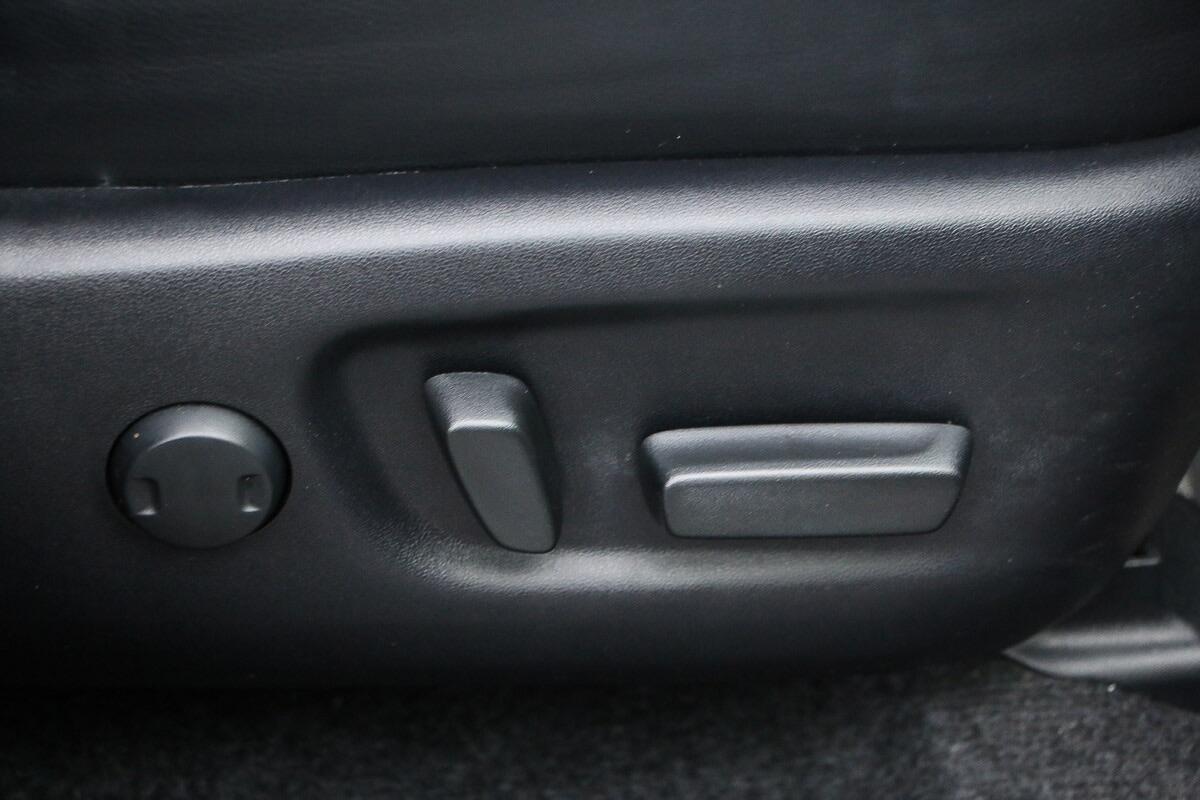 Used Toyota RAV4 2018 for sale - 77957777: Photo 17