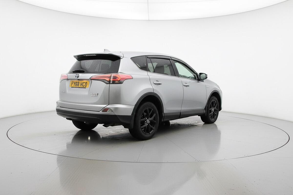 Used Toyota RAV4 2018 for sale - 77957777: Photo 4