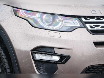 Used Land Rover Discovery Sport 2016 for sale - 77496444: Photo