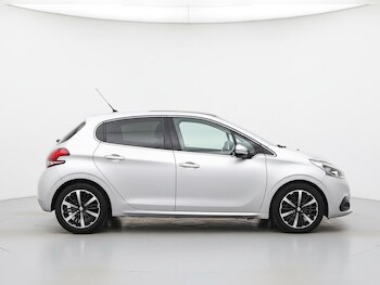 Used Peugeot 208 2018 for sale - 78796709: Photo