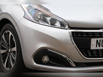 Used Peugeot 208 2018 for sale - 78796709: Photo