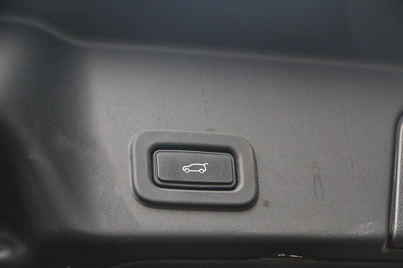 Used Land Rover Range Rover Evoque 2021 for sale - 76607449: Photo 8