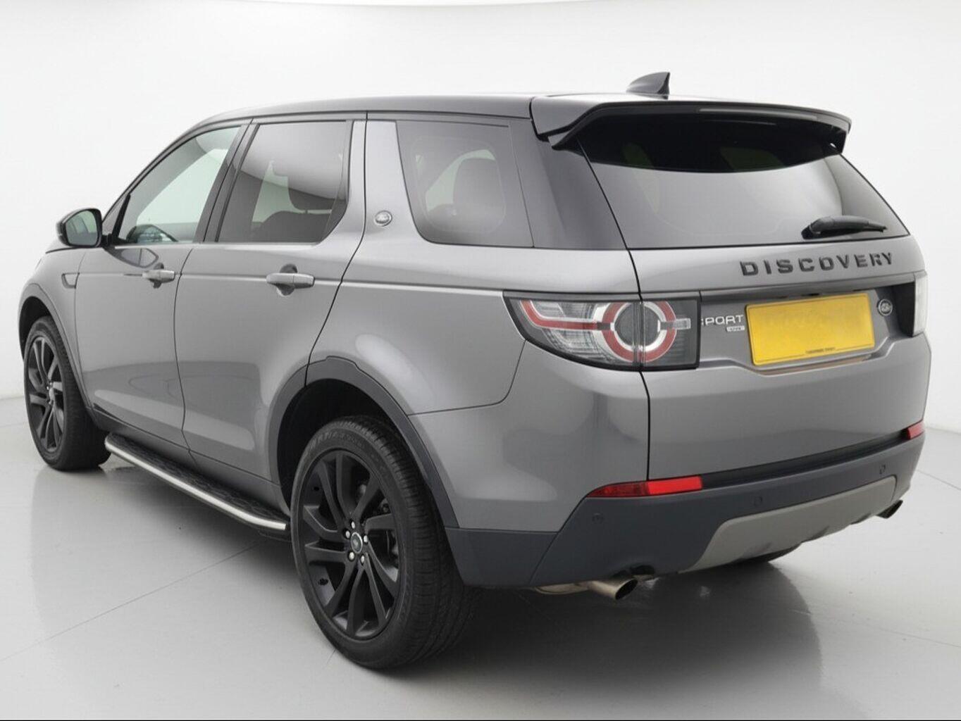 Used Land Rover Discovery Sport 2017 for sale - 76990893: Photo 4