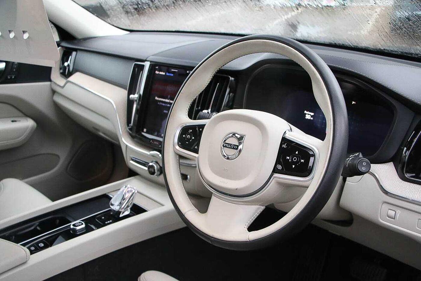 Used Volvo XC60 2022 for sale - 76742964: Photo 4