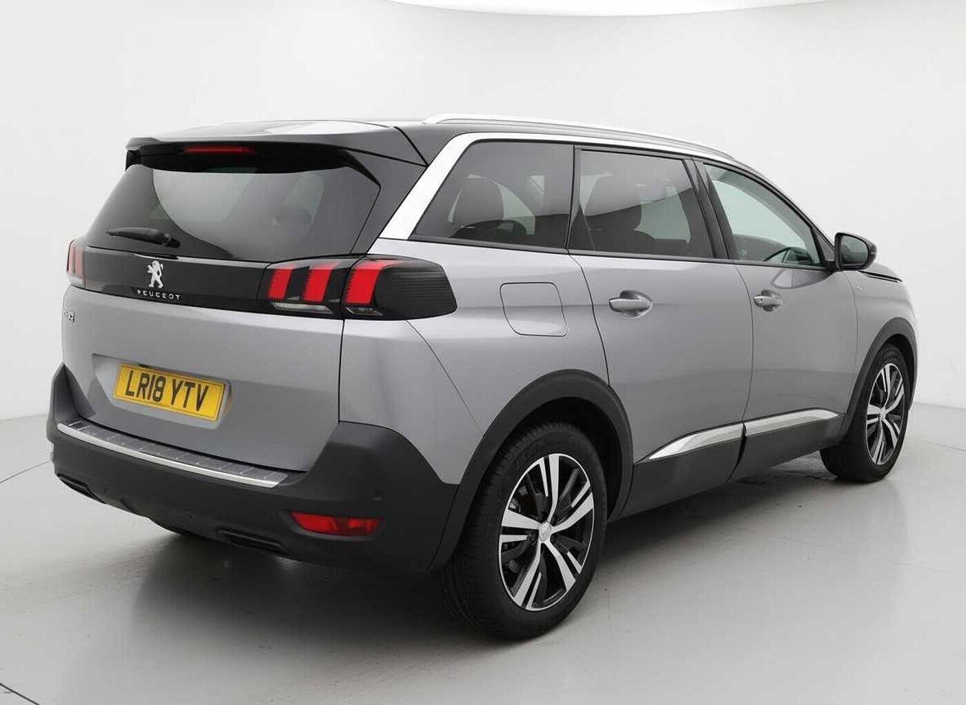 Used Peugeot 5008 2018 for sale - 76865408: Photo 2
