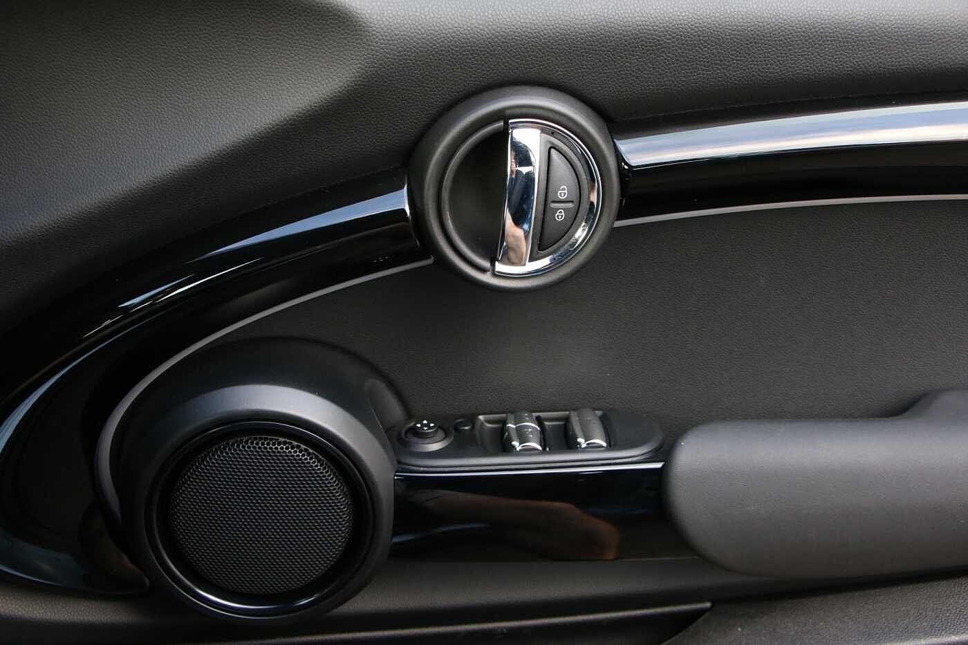 Used MINI Convertible 2022 for sale - 76606948: Photo 10