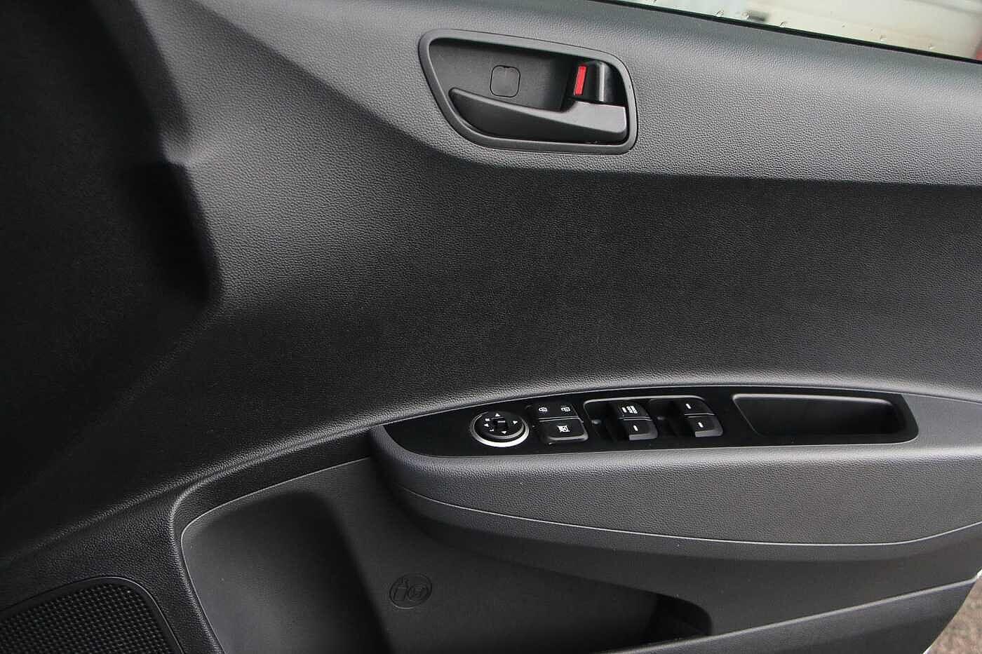 Used Hyundai i10 for sale - 76608475: Photo 13