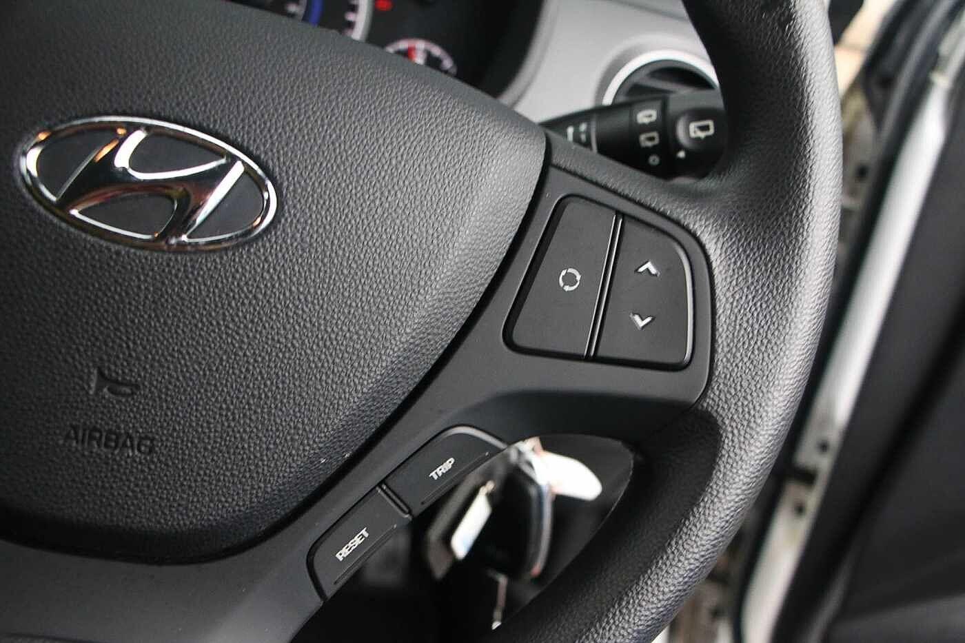 Used Hyundai i10 for sale - 76608475: Photo 18