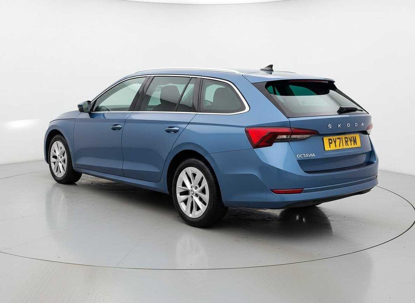 Used Skoda Octavia 2021 for sale - 76936342: Photo 2