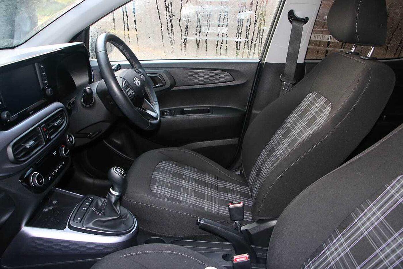 Used Hyundai i10 2023 for sale - 76607938: Photo 6