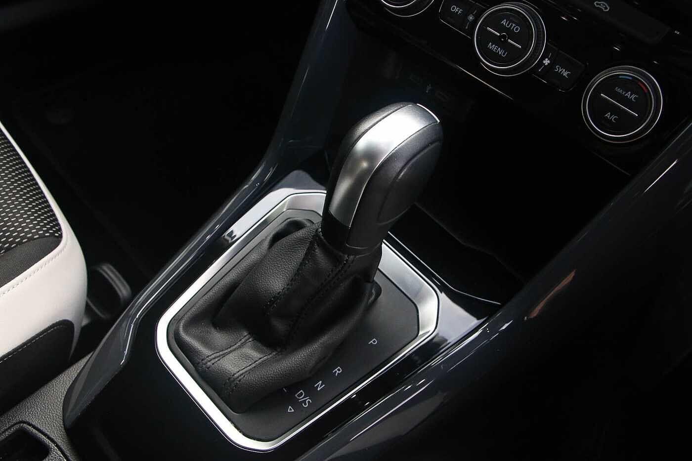 Used Volkswagen T-Roc 2020 for sale - 76607591: Photo 11