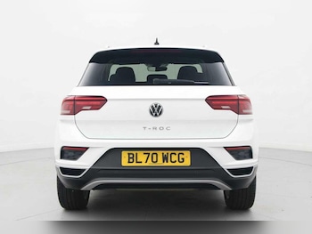 Used Volkswagen T-Roc 2020 for sale - 76607591: Photo