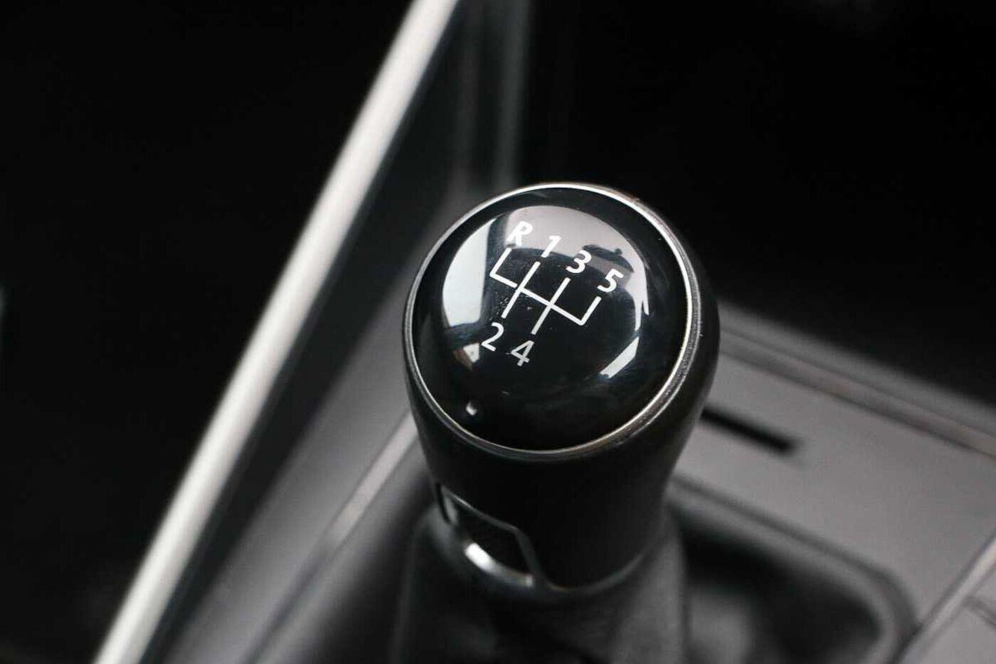 Used Volkswagen Polo 2019 for sale - 77633793: Photo 16