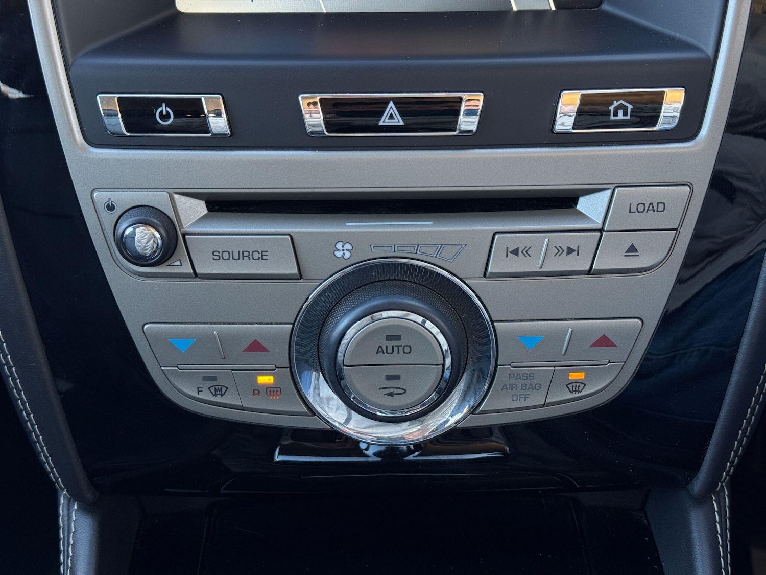 Used Jaguar XK 2011 for sale - 77109440: Photo 24