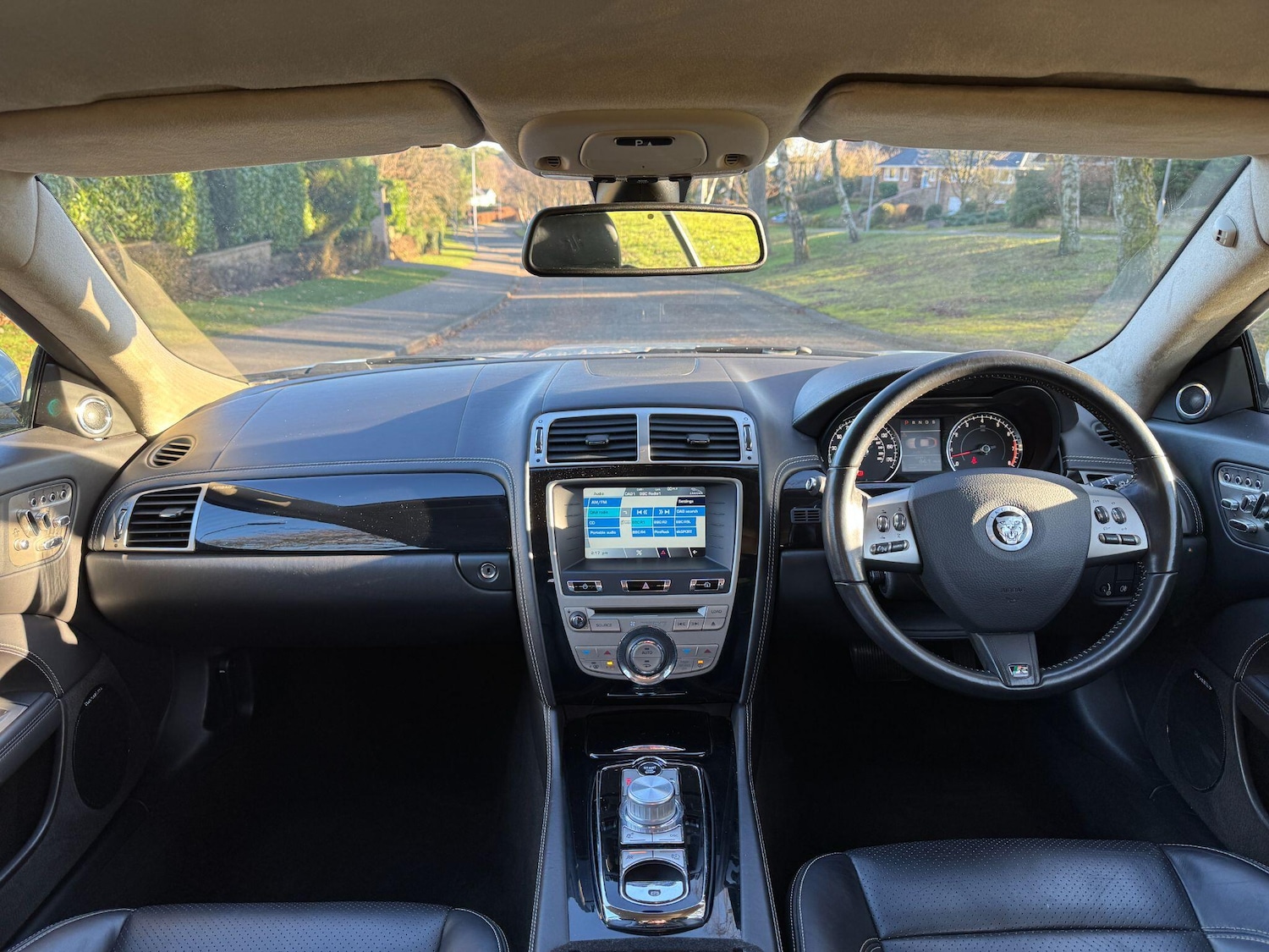 Used Jaguar XK 2011 for sale - 77109440: Photo 25