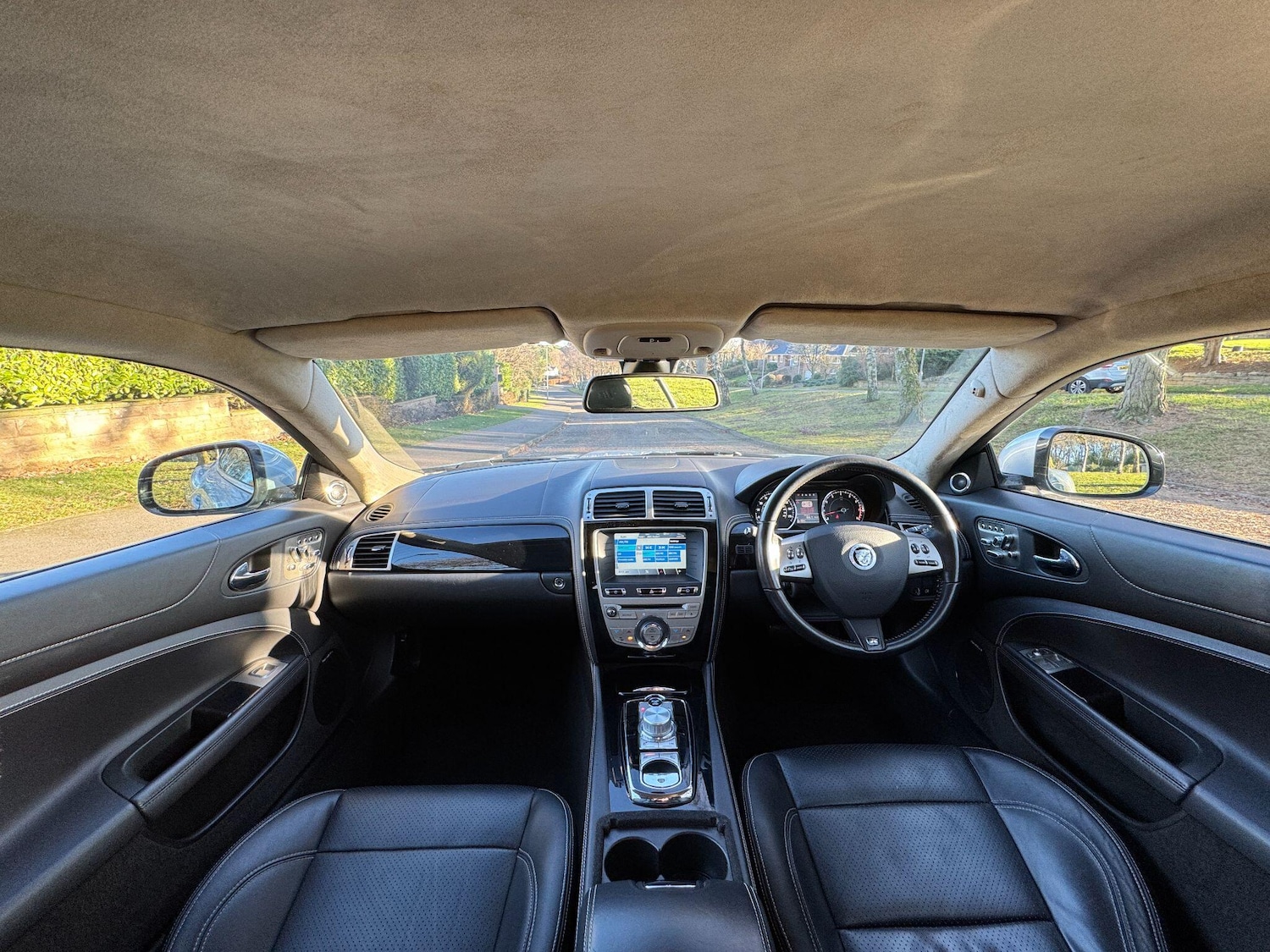 Used Jaguar XK 2011 for sale - 77109440: Photo 40