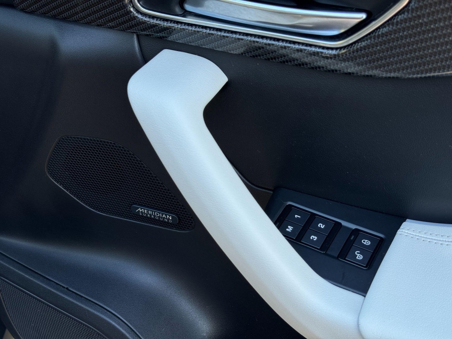 Used Jaguar F-Pace 2019 for sale - 77940431: Photo 26