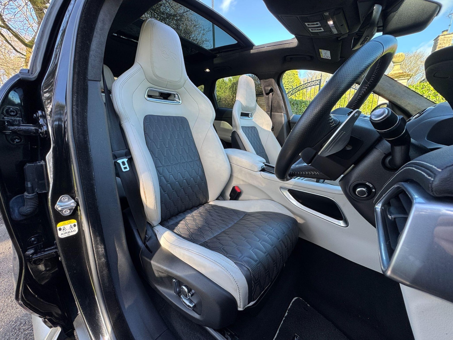 Used Jaguar F-Pace 2019 for sale - 77940431: Photo 56