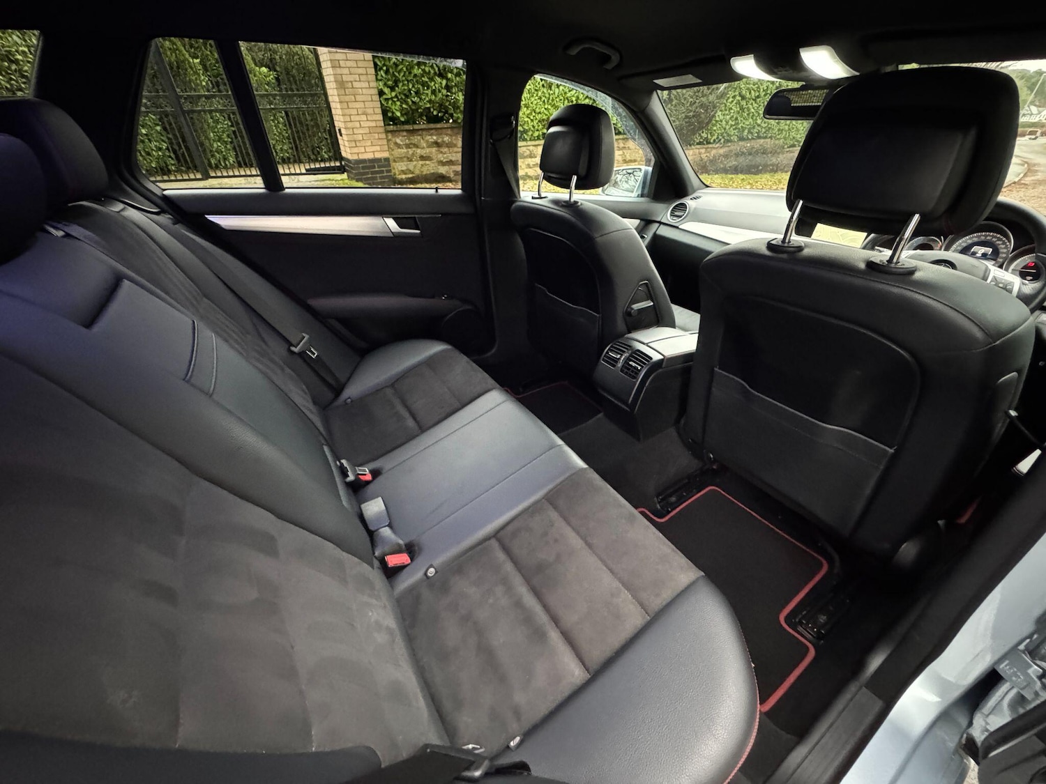 Used Mercedes-Benz C Class 2013 for sale - 76887061: Photo 24