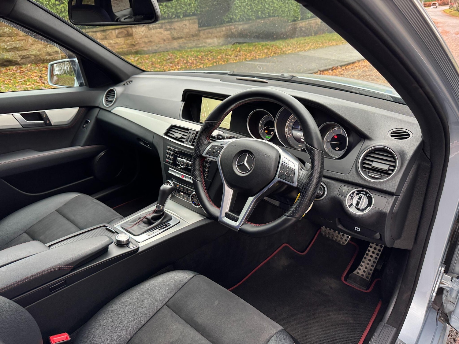 Used Mercedes-Benz C Class 2013 for sale - 76887061: Photo 4