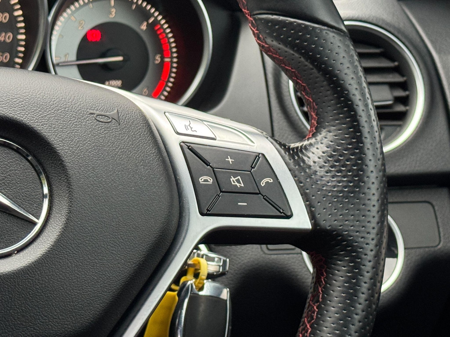 Used Mercedes-Benz C Class 2013 for sale - 76887061: Photo 59