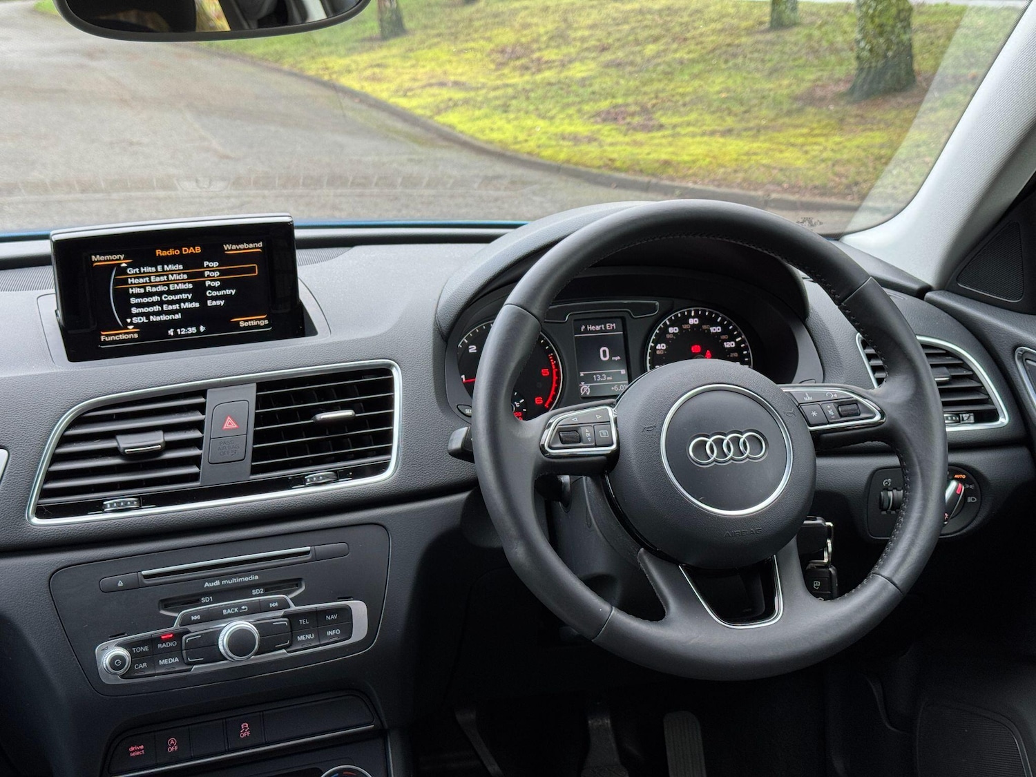 Used Audi Q3 2015 for sale - 77439933: Photo 13