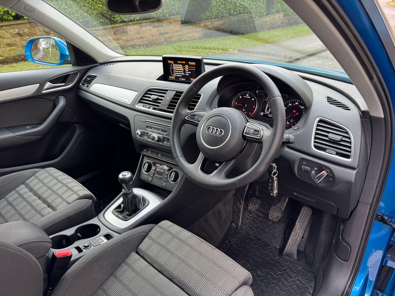 Used Audi Q3 2015 for sale - 77439933: Photo 4