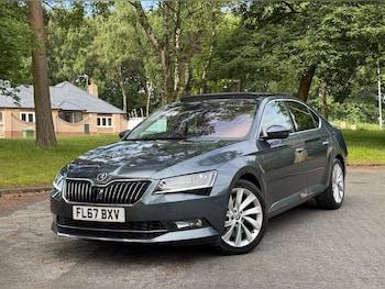 Used Skoda Superb 2018 for sale - 78982107: Photo