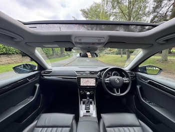 Used Skoda Superb 2018 for sale - 78982107: Photo