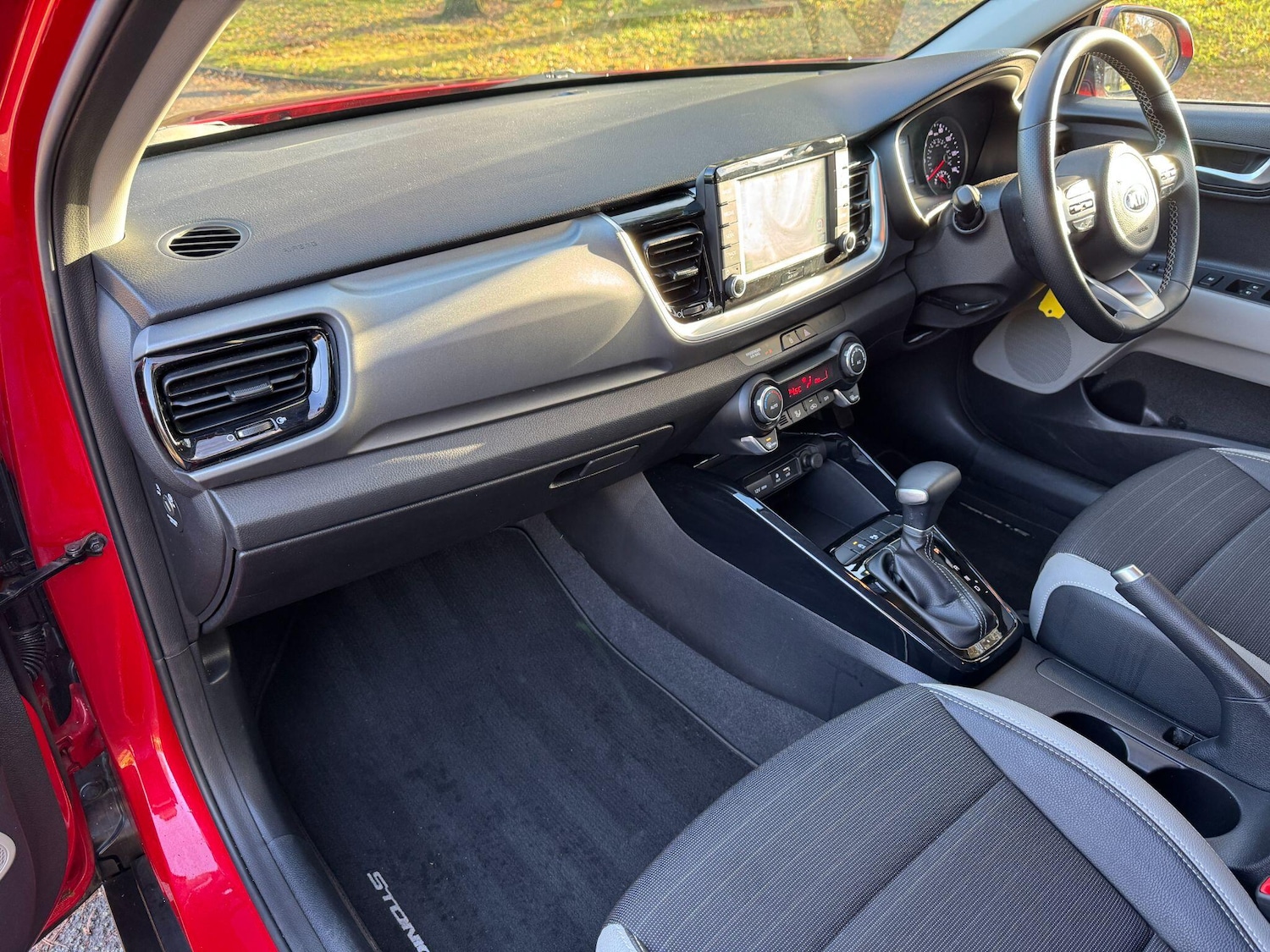 Used Kia Stonic 2019 for sale - 76759681: Photo 18