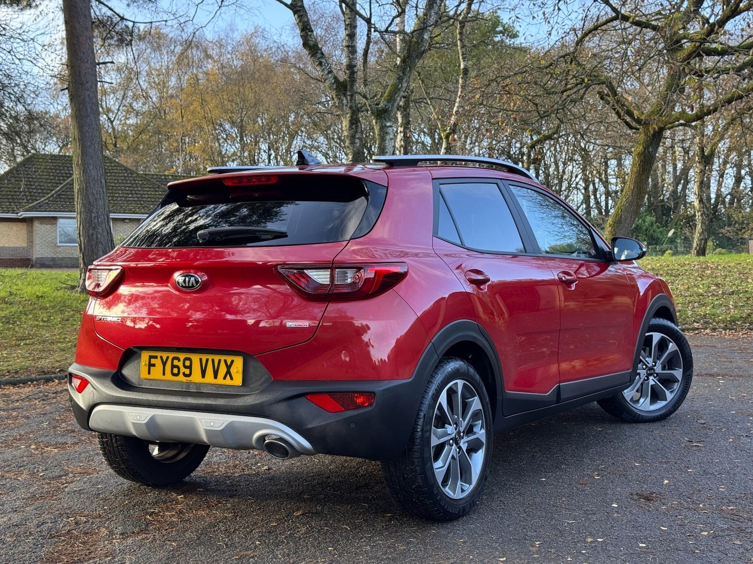 Used Kia Stonic 2019 for sale - 76759681: Photo 2