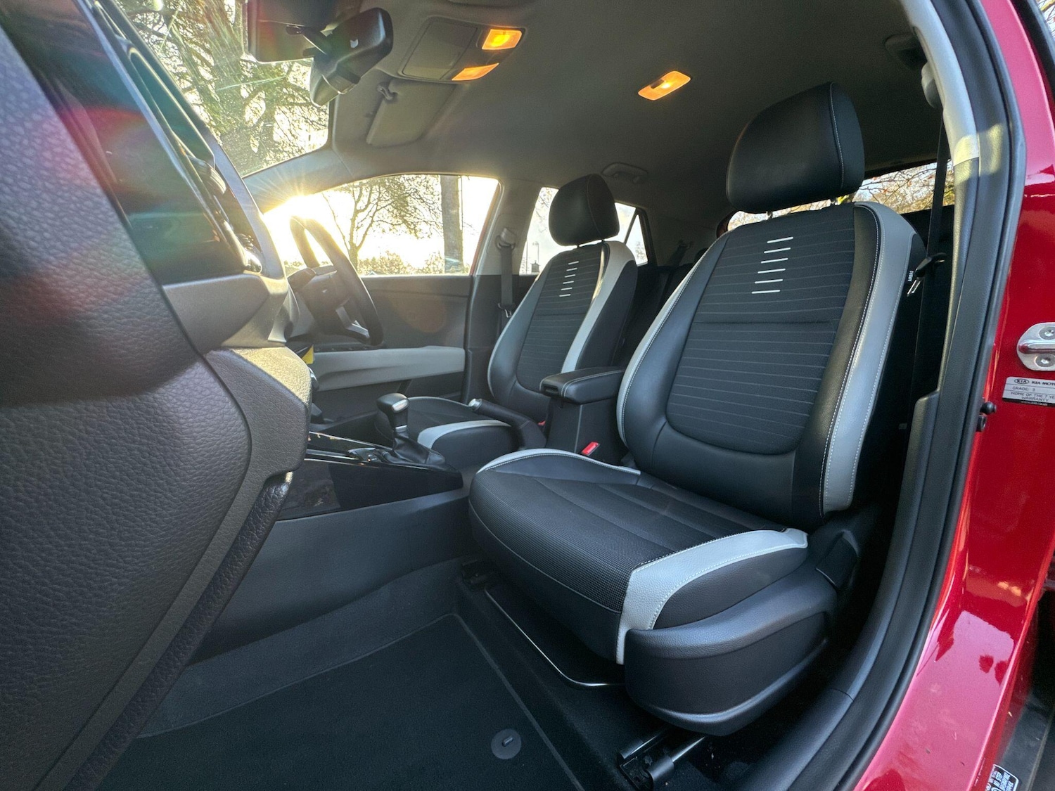 Used Kia Stonic 2019 for sale - 76759681: Photo 78