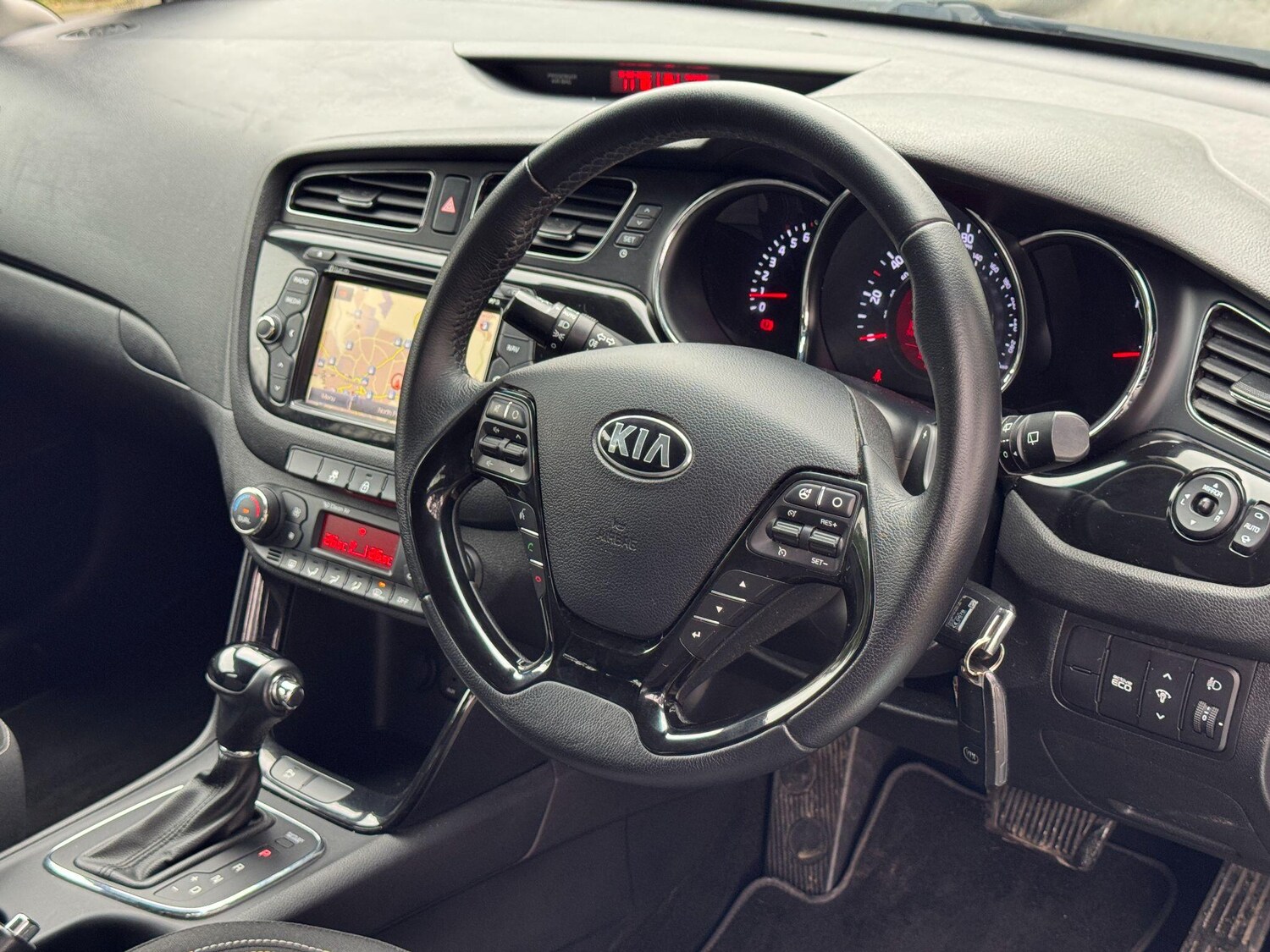 Used Kia Ceed 2015 for sale - 77524167: Photo 40