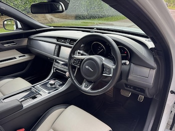 Used Jaguar XF 2018 for sale - 78878960: Photo