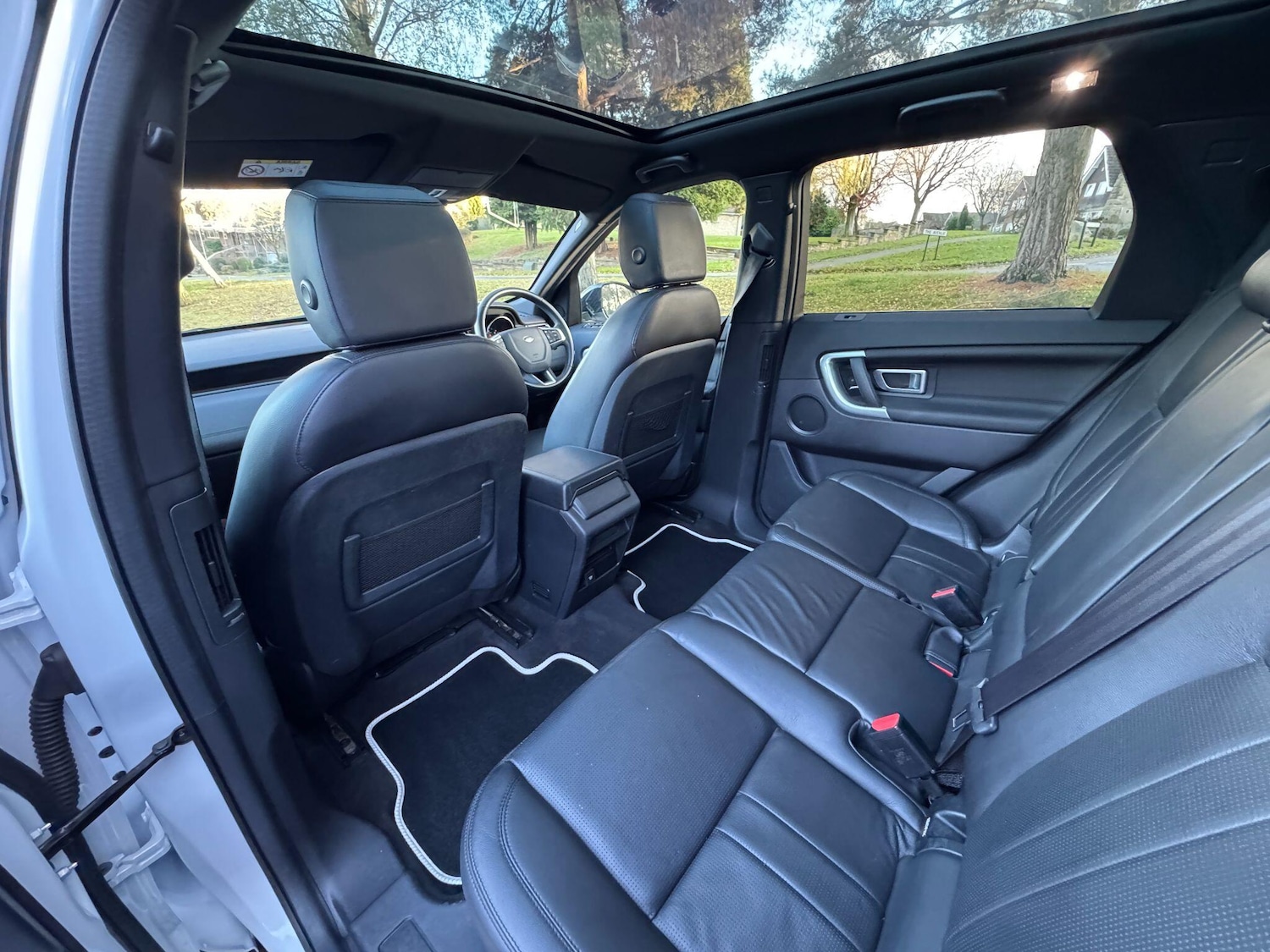 Used Land Rover Discovery Sport 2019 for sale - 76645726: Photo 13