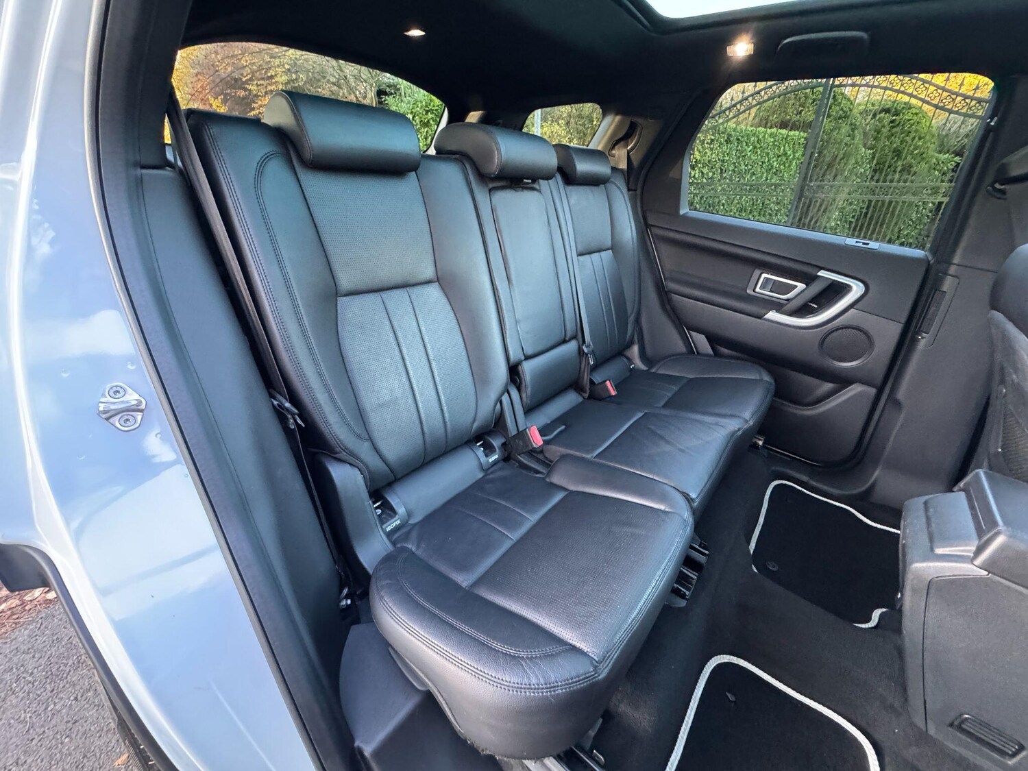 Used Land Rover Discovery Sport 2019 for sale - 76645726: Photo 28