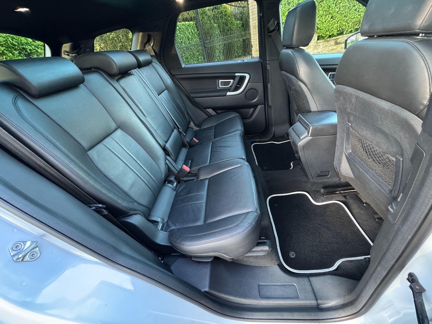 Used Land Rover Discovery Sport 2019 for sale - 76645726: Photo 50