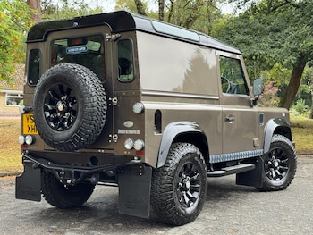 Used Land Rover Defender 90 2012 for sale - 75634875: Photo