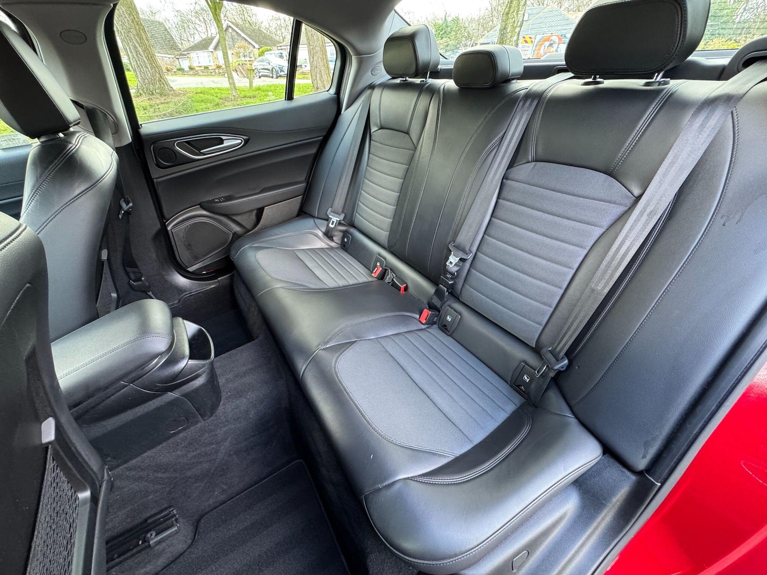 Used Alfa Romeo Giulia 2017 for sale - 77853221: Photo 13