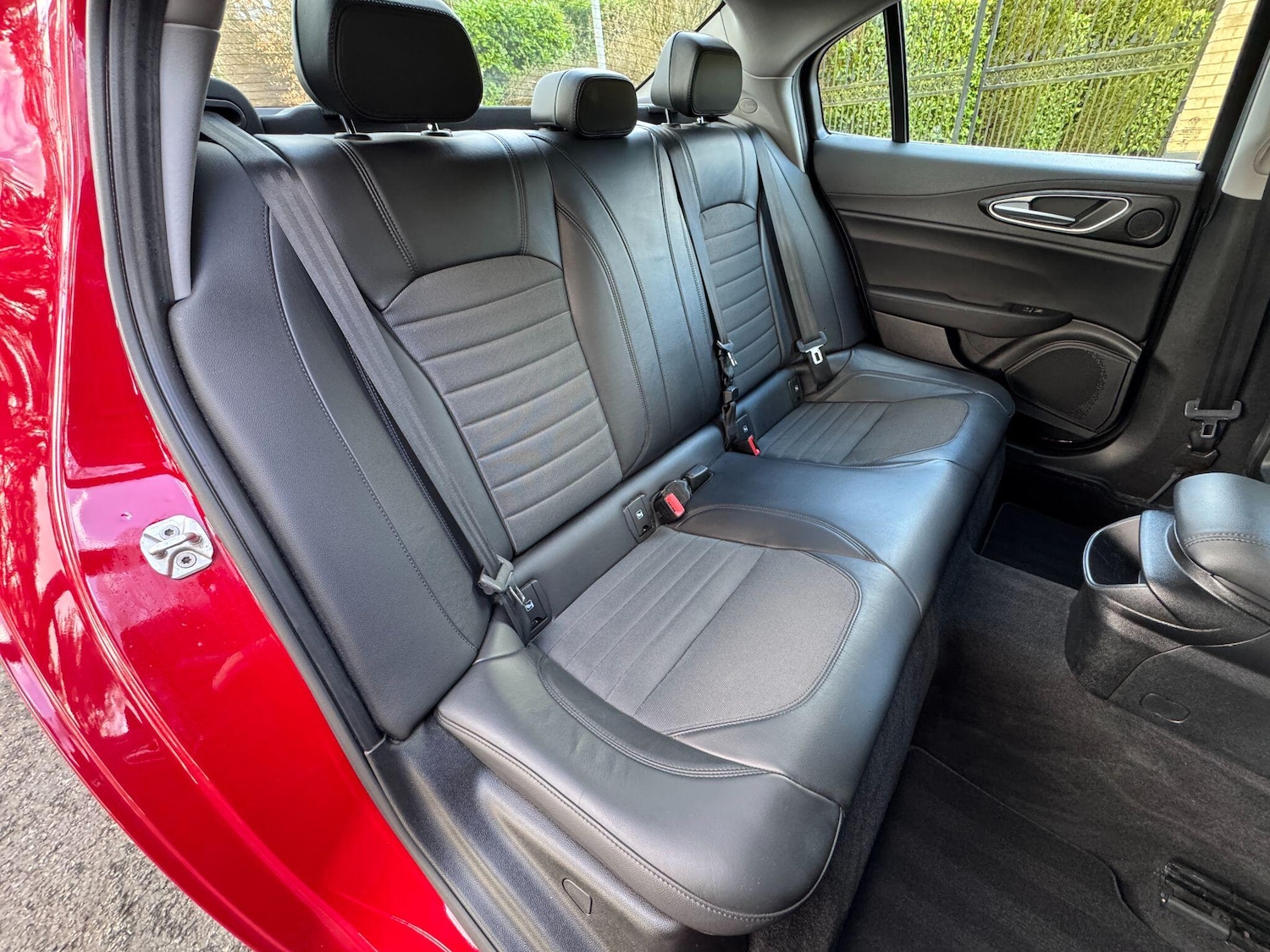 Used Alfa Romeo Giulia 2017 for sale - 77853221: Photo 24