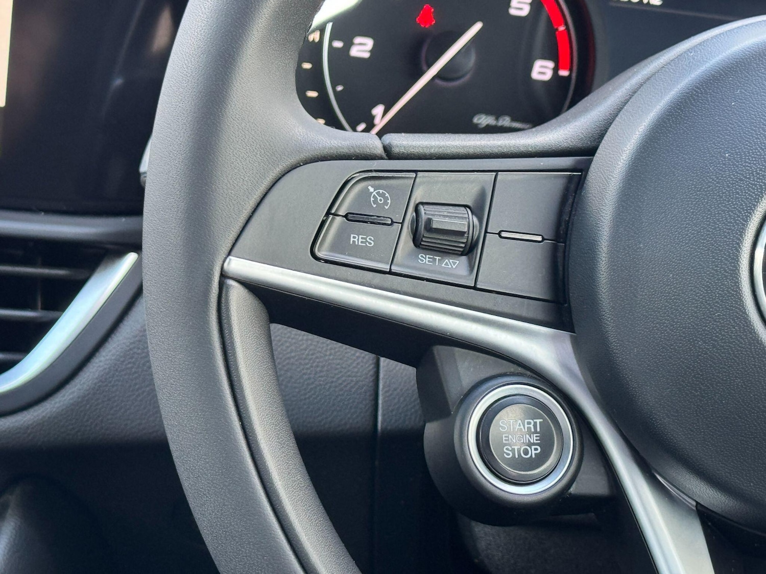 Used Alfa Romeo Giulia 2017 for sale - 77853221: Photo 53