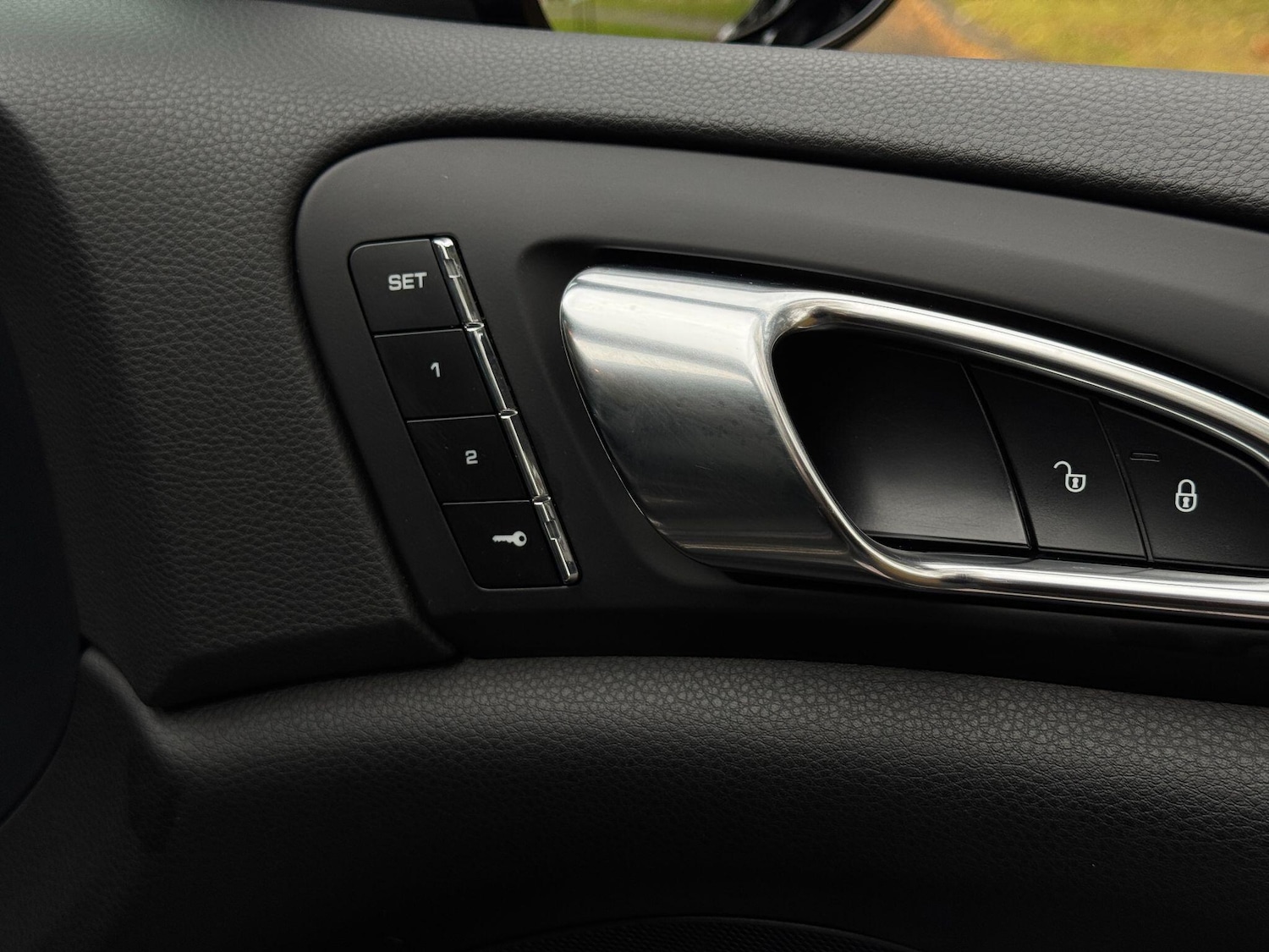 Used Porsche Cayenne 2015 for sale - 76485097: Photo 14