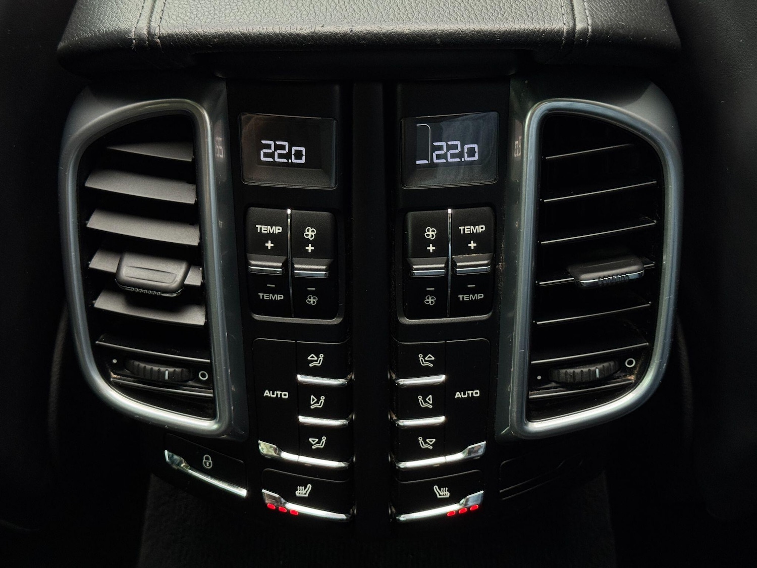 Used Porsche Cayenne 2015 for sale - 76485097: Photo 15