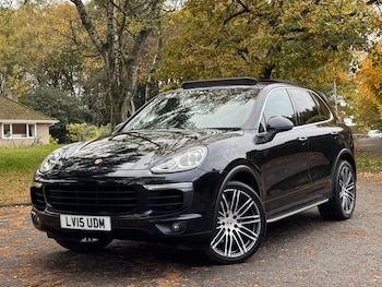 Used Porsche Cayenne 2015 for sale - 76485097: Photo