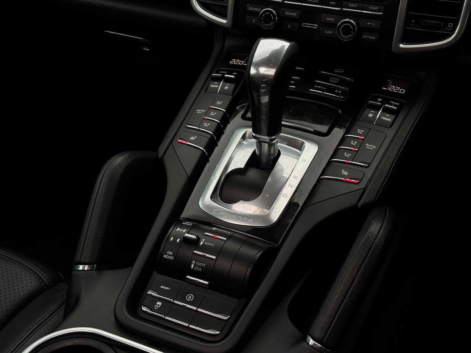 Used Porsche Cayenne 2015 for sale - 76485097: Photo 28