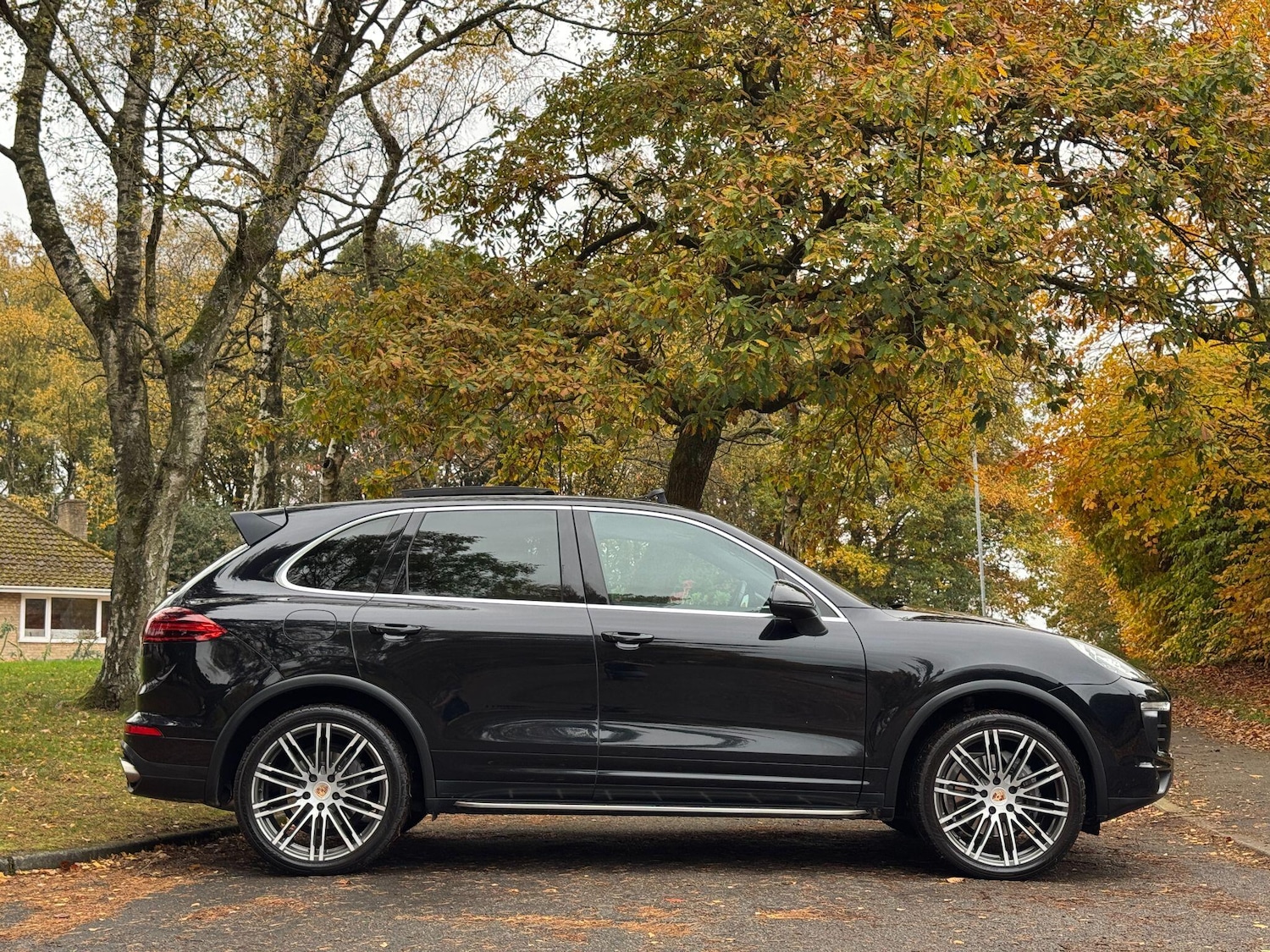 Used Porsche Cayenne 2015 for sale - 76485097: Photo 45