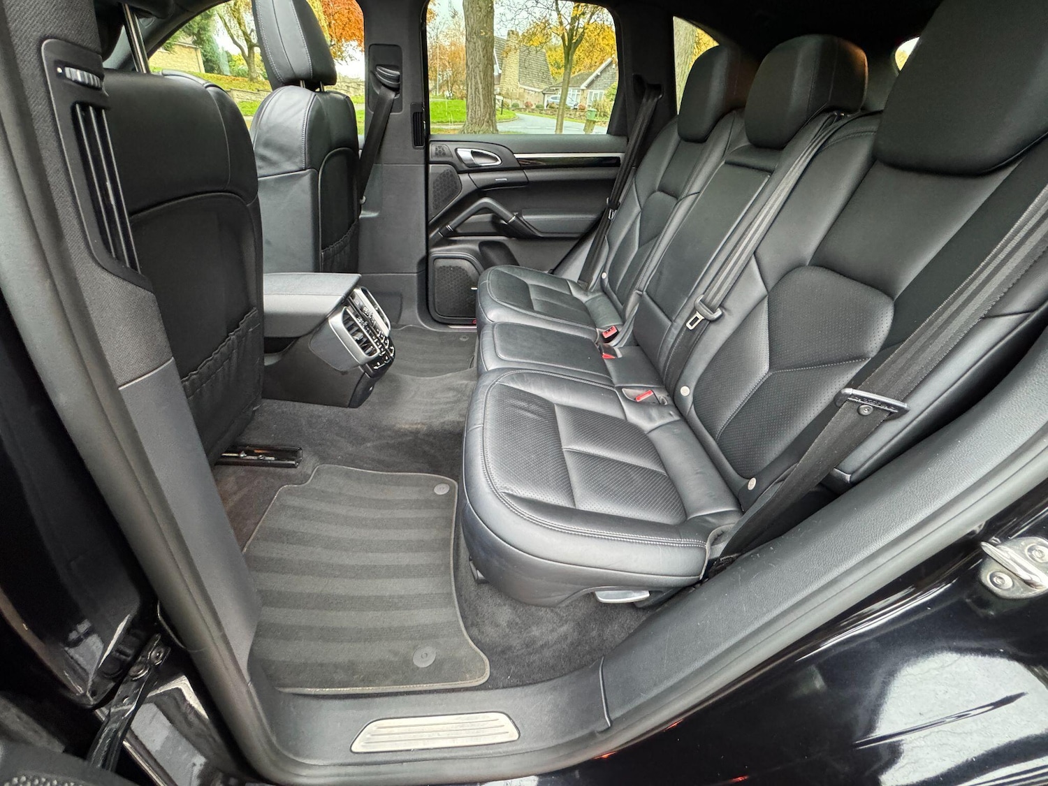 Used Porsche Cayenne 2015 for sale - 76485097: Photo 49