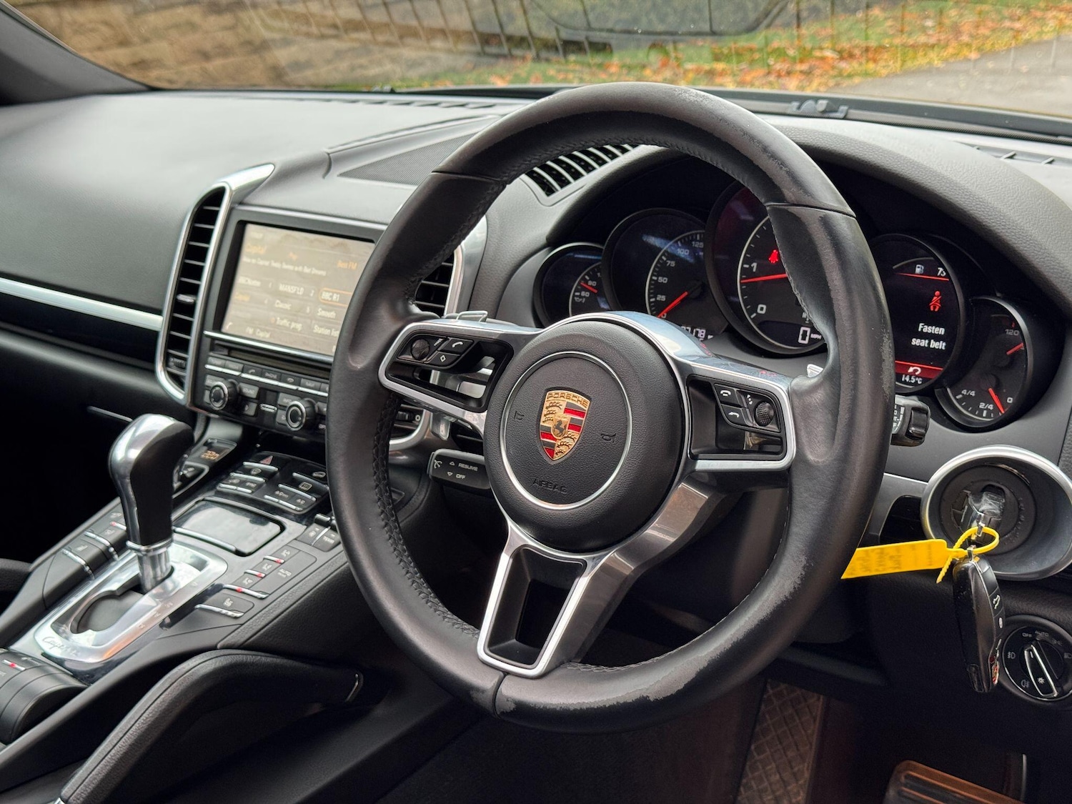 Used Porsche Cayenne 2015 for sale - 76485097: Photo 64