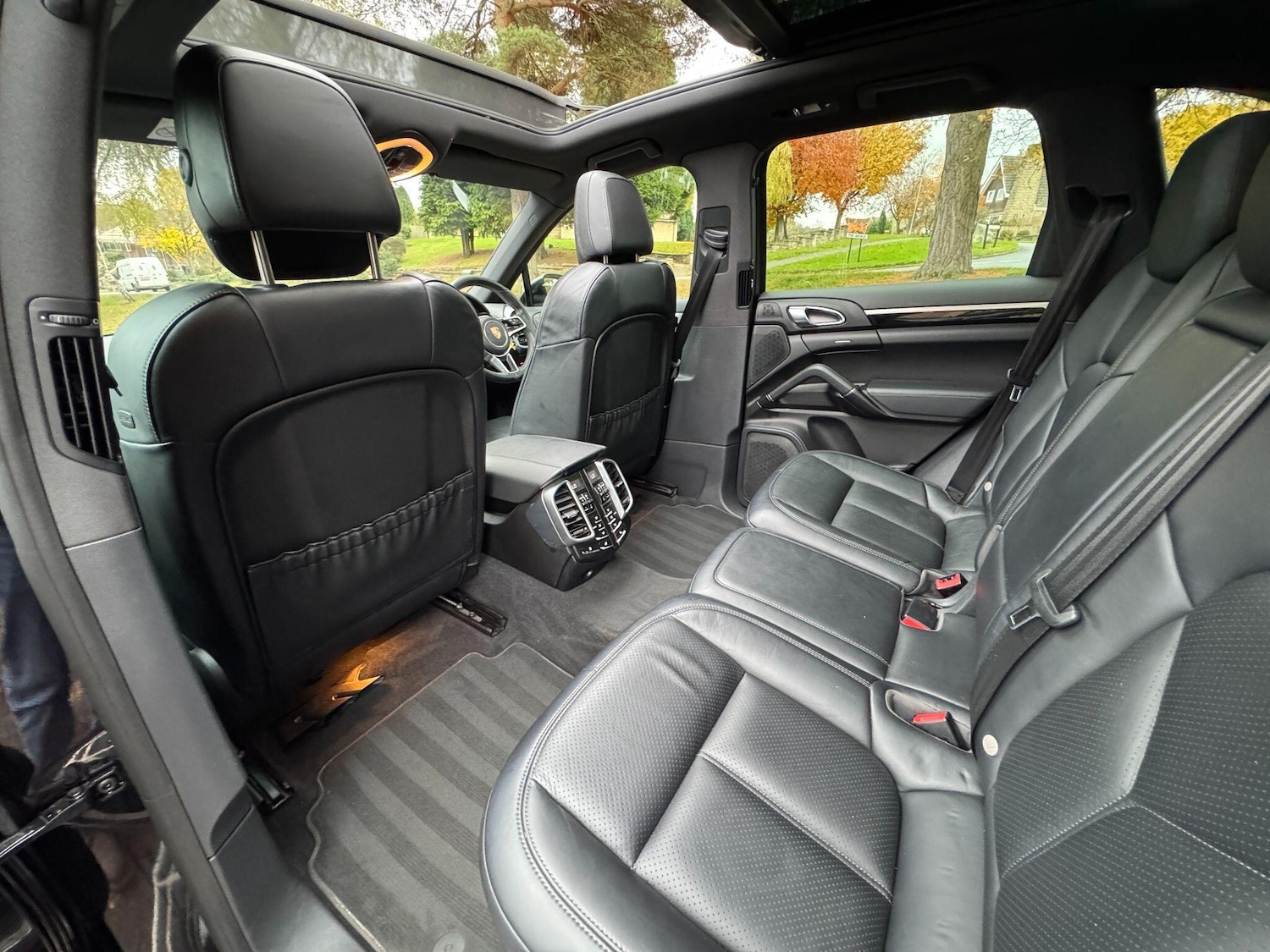 Used Porsche Cayenne 2015 for sale - 76485097: Photo 7