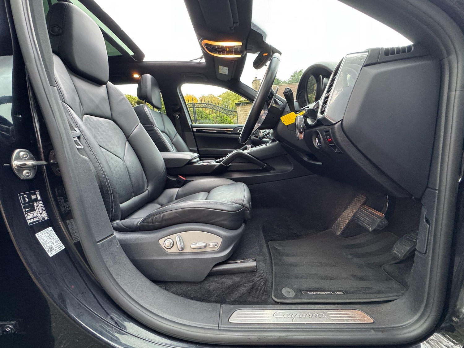 Used Porsche Cayenne 2015 for sale - 76485097: Photo 76